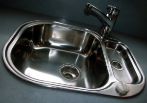 stainless steel kitchen sink